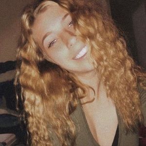 Meet your Posher, Makayla